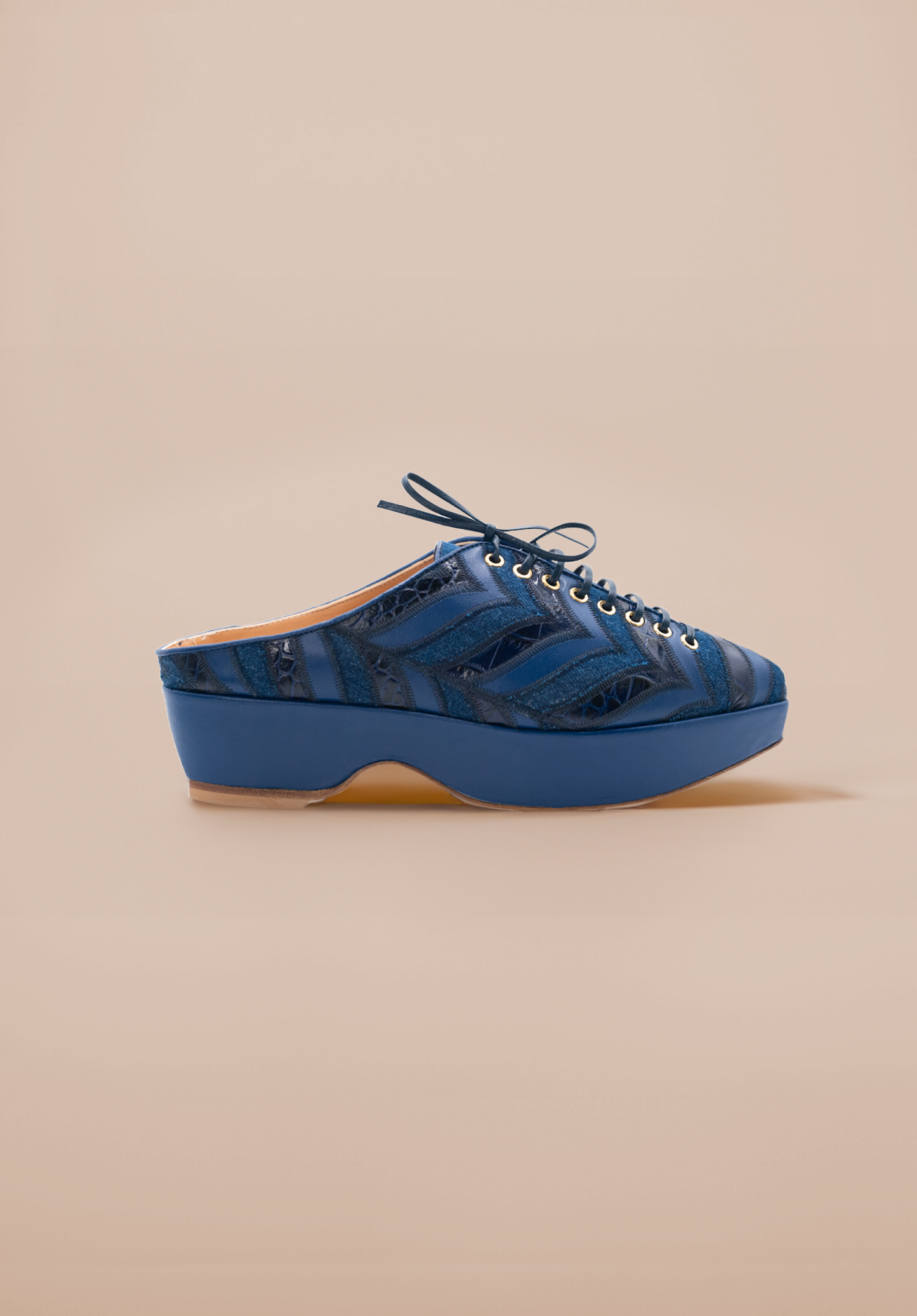 Shauna - Mule - Aplique Azul Marinho