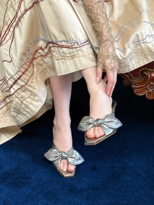 Step into Style: Must-Have Shoe Types for Modern Elegance