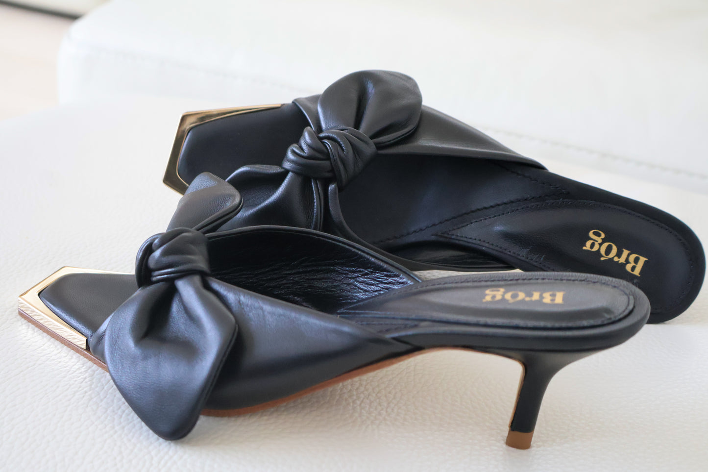 Brida - Jet Black